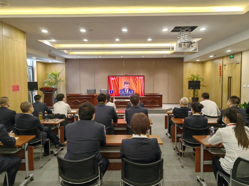 柔肩担重任